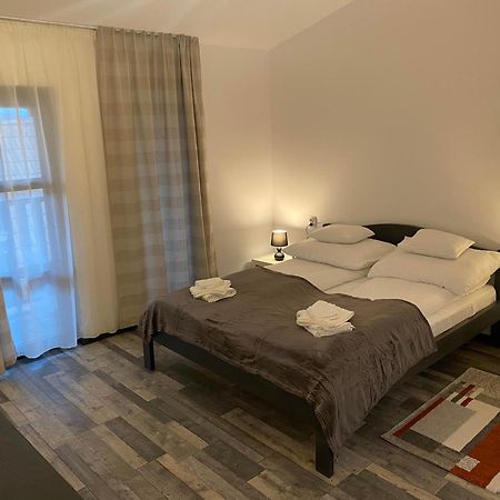 فندق Happy Nest Luna de Sus  المظهر الخارجي الصورة
